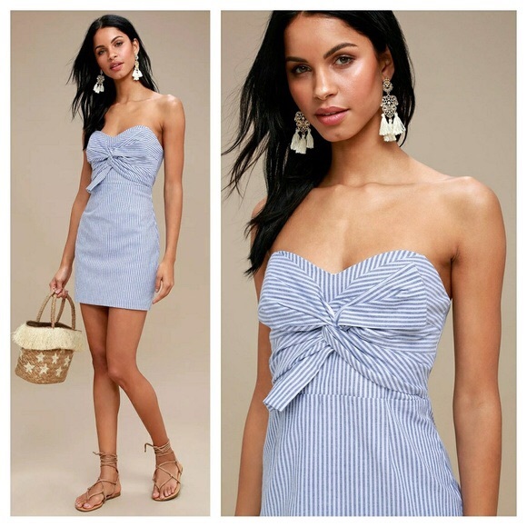 Lulus Dresses & Skirts - Bow front tube dress